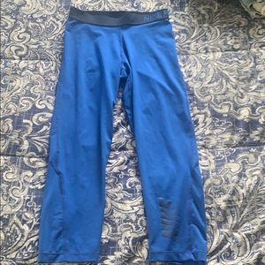 Nike Athletic Capri Leggings